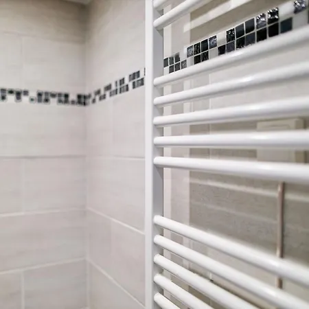 Apartment Le Petit Cernay - - 5 Mins Caves Champagne Reims