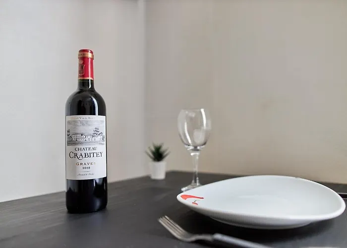 Le Petit Cernay - - 5 Mins Caves Champagne *